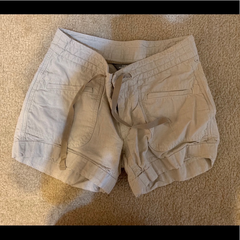 Woman’s North Face Khaki shorts